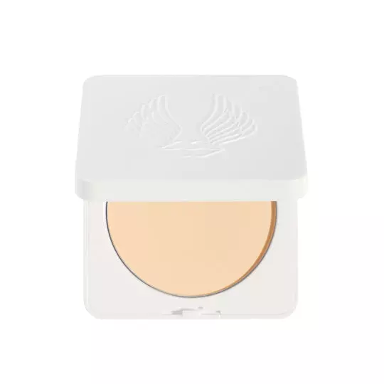 True + Luscious Velvet Matte Face Powder Compact